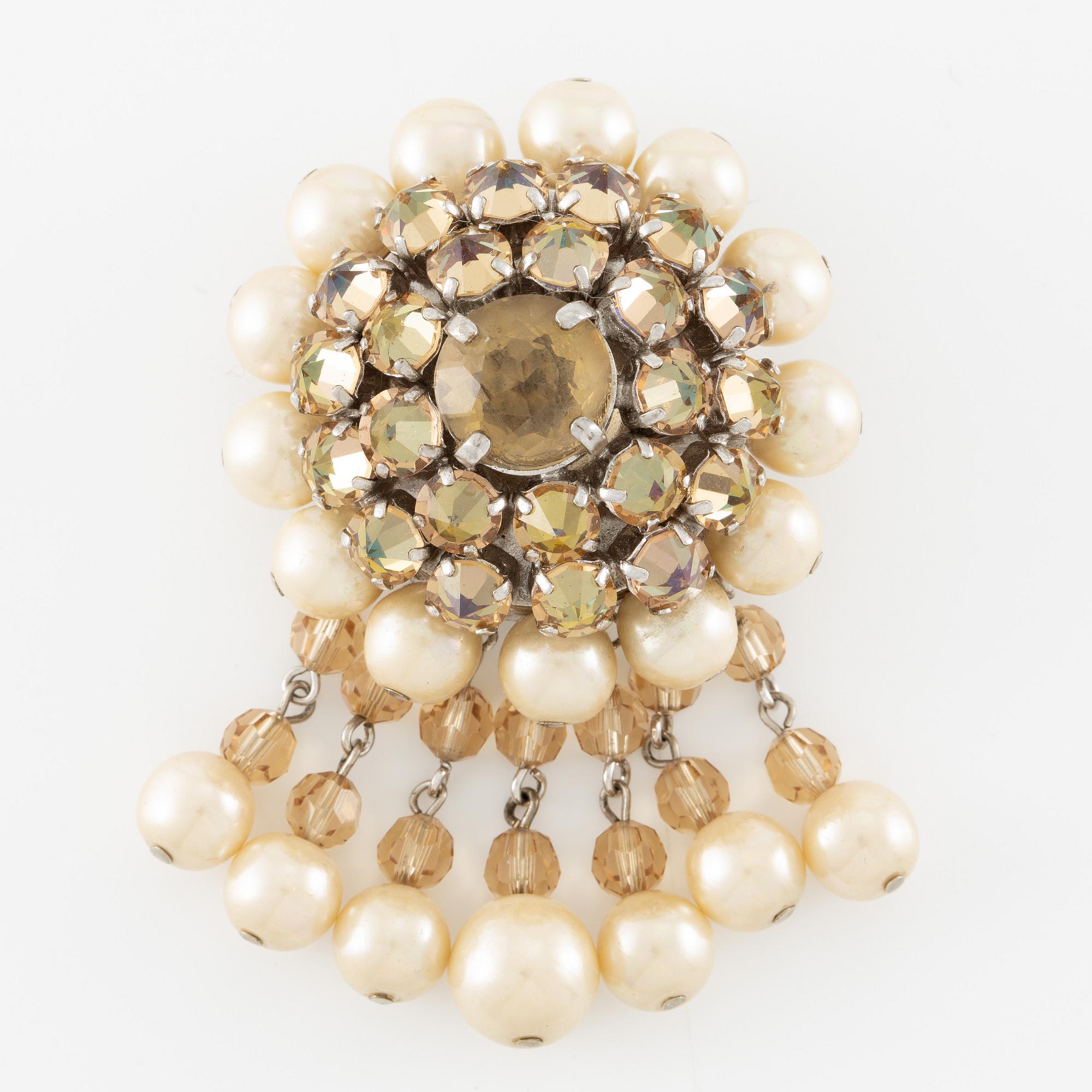 Christian Dior, A vintage pearl and rhinestone brooch, 1959.