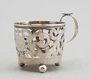 TEGLASHÅLLARE, silver, 1863, Ryssland. Vikt ca 73 g.