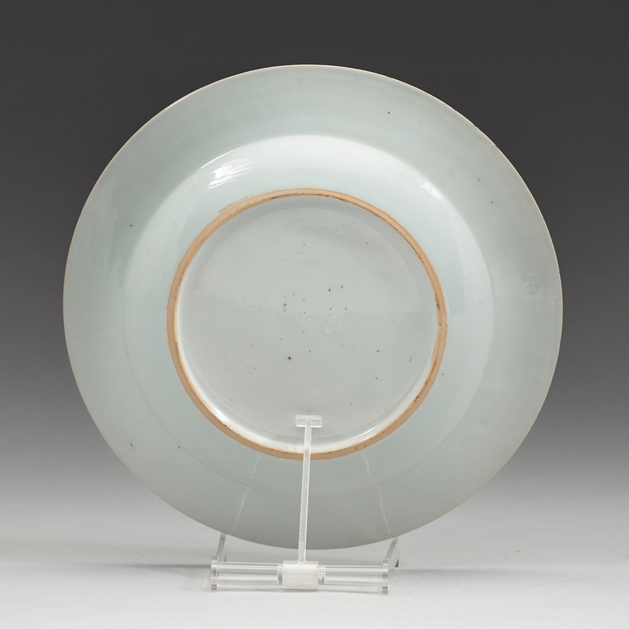 A set of 9 export porcelain famille rose 'double peacock' dinner plates, Qing dynasty, Qianlong (1736-1795).