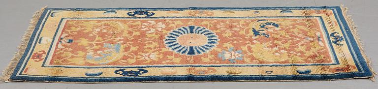 A rug, an antique Ningxia, ca 167,5 x 71-75 cm.