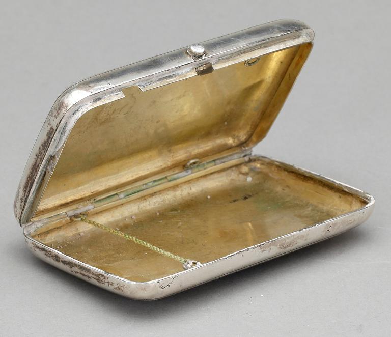 CIGARETTETUI, Ryssland, Moskva, 1887. Vikt ca 140 g.