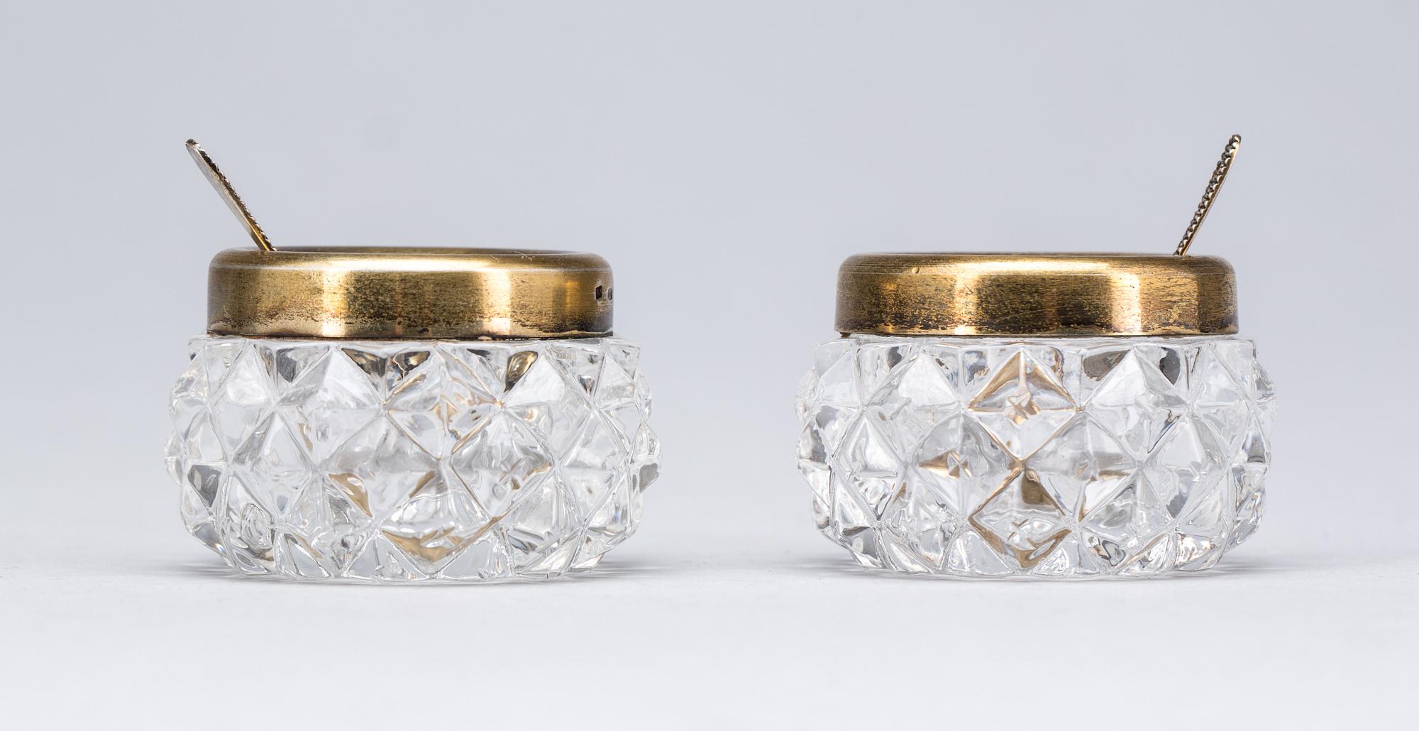 SALTKAR, ett par, silver och glas, Sovjetunionen. 1900-tal.