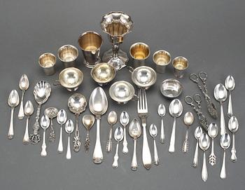 PARTI SILVER, mestadels svenska stämplar, bl a GAB, Stockholm 1968. 1800-1900-tal. Total vikt ca 1019 gram.