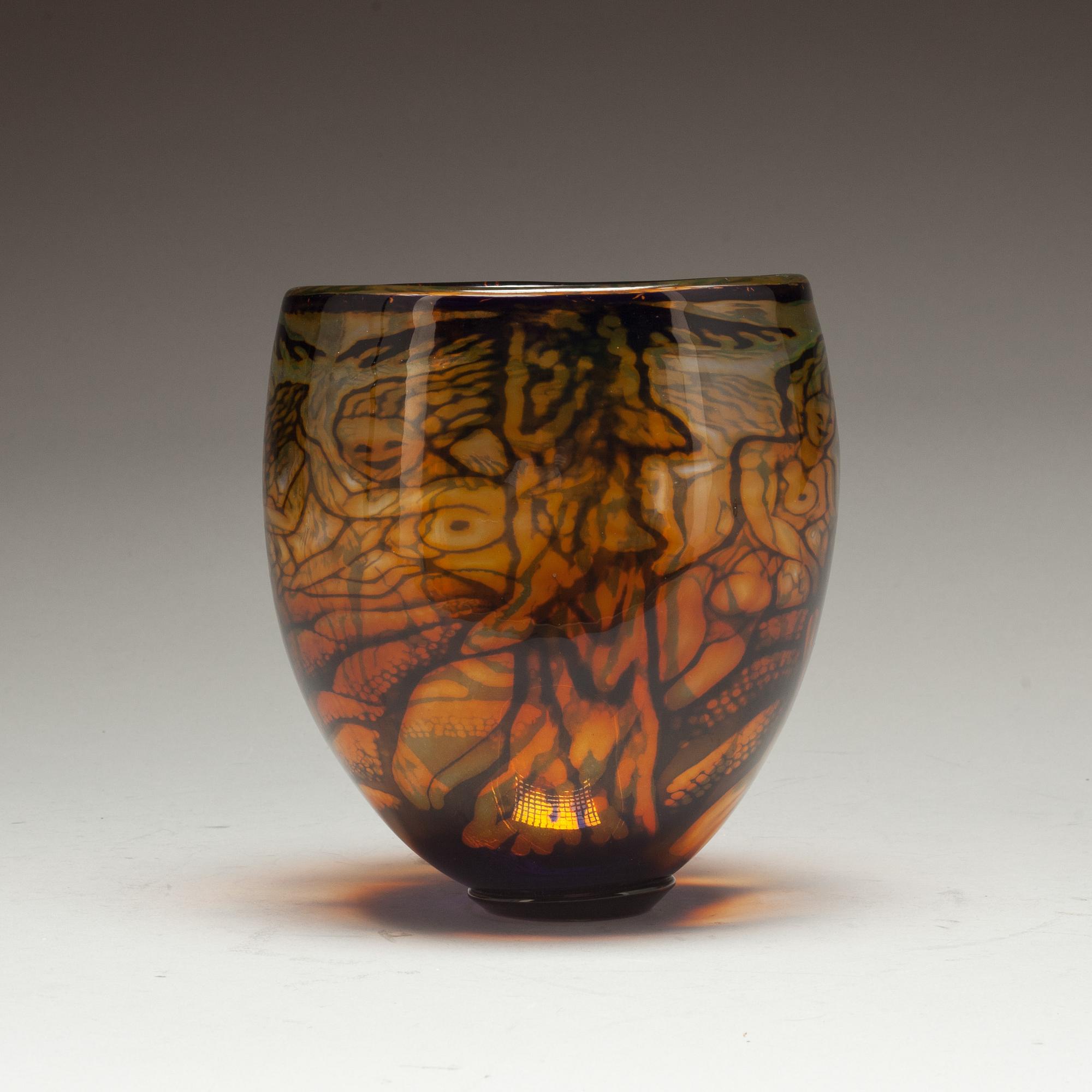VAS, "Graal", Eva Englund, signerad Orrefors Graal 3402-81.