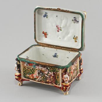 SKRIN, porslin, Capo di Monte-stil, 1900-talets första del.