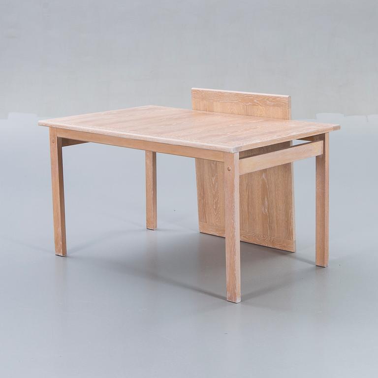 A Danish 1960s dining table and 6 chairs,