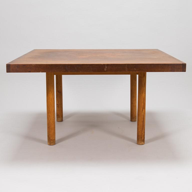 Olavi Hänninen, a 1960's dining table.
