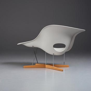 Charles & Ray Eames, "La Chaise", Vitra 2012.