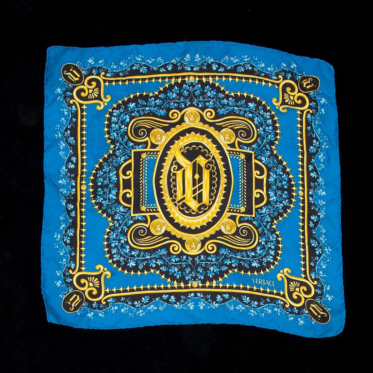 SCARF, Versace.