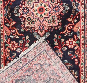 MATTA, Hamadan, ca 330 x 100 cm.