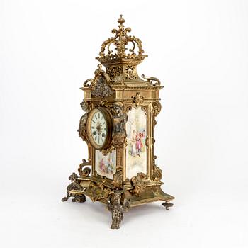 A Neo Renaissance table clock around 1900.