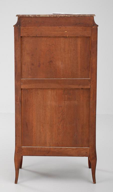 SKÅP. Gustaviansk stil, 1900-tal.