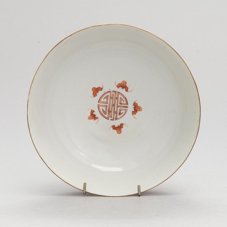 Five Chinese hallmarked porcelain bowls, first half of the 20th century.