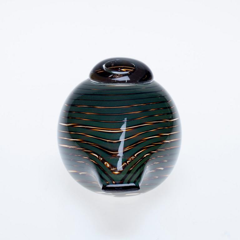 FIGURIN, glas, signerad O. Toikka Nuutajärvi. Formgiven 1992.