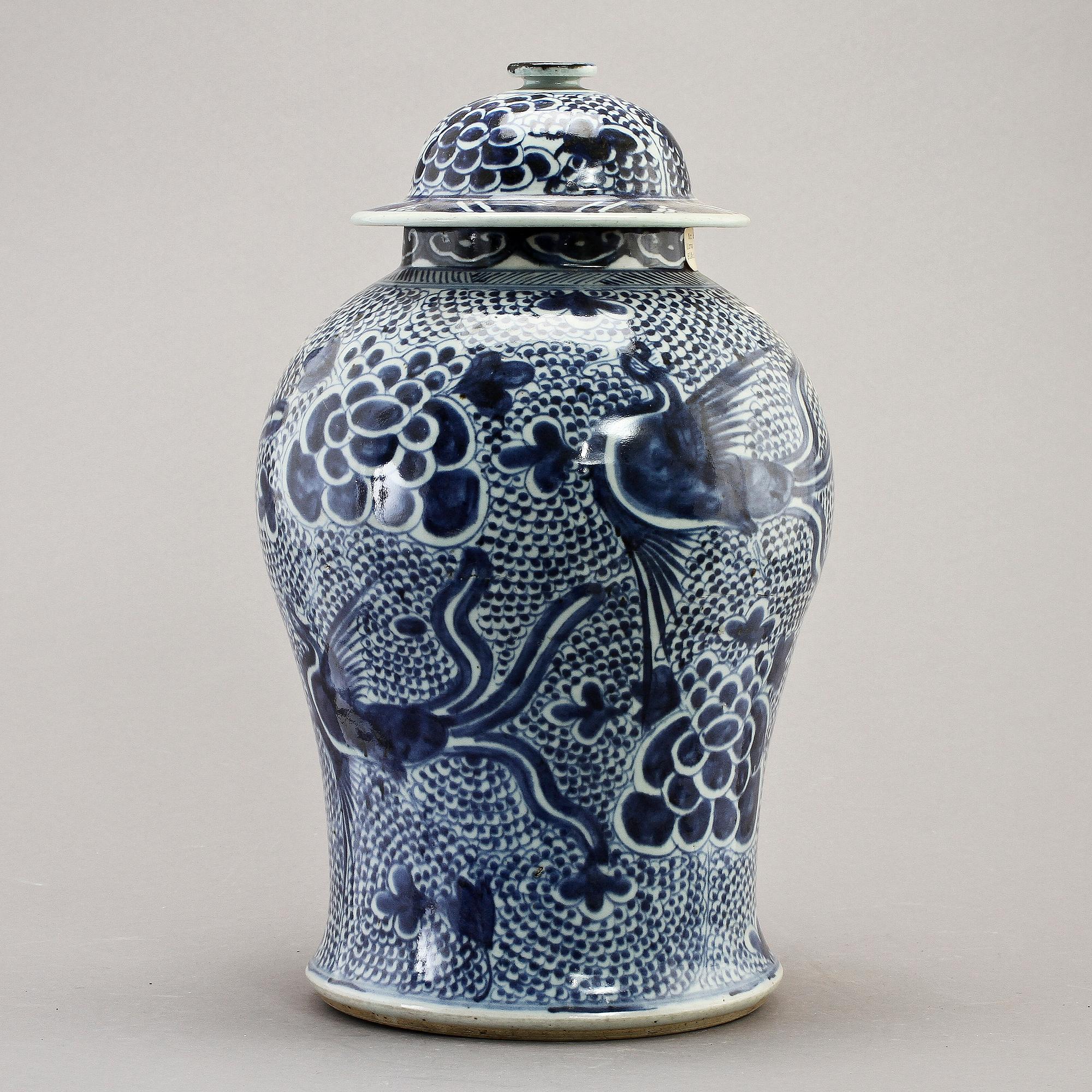 LOCKURNA, porslin, Kina, 1700/1800-tal.
