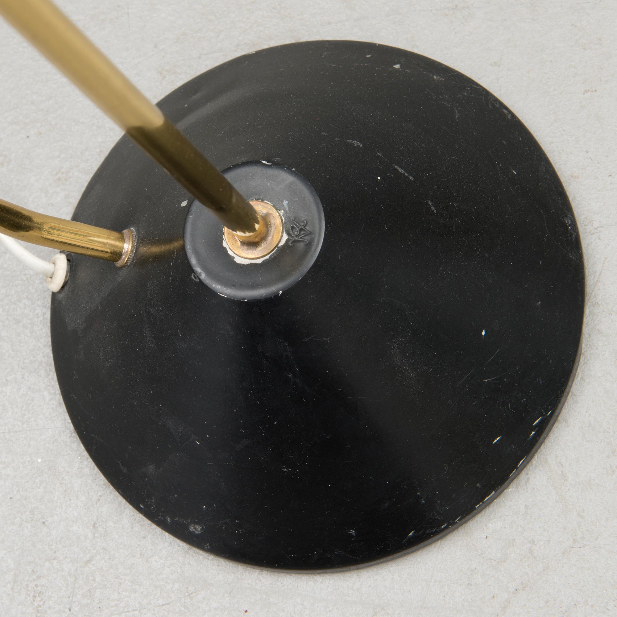 A mid-20th Century floor lamp.
