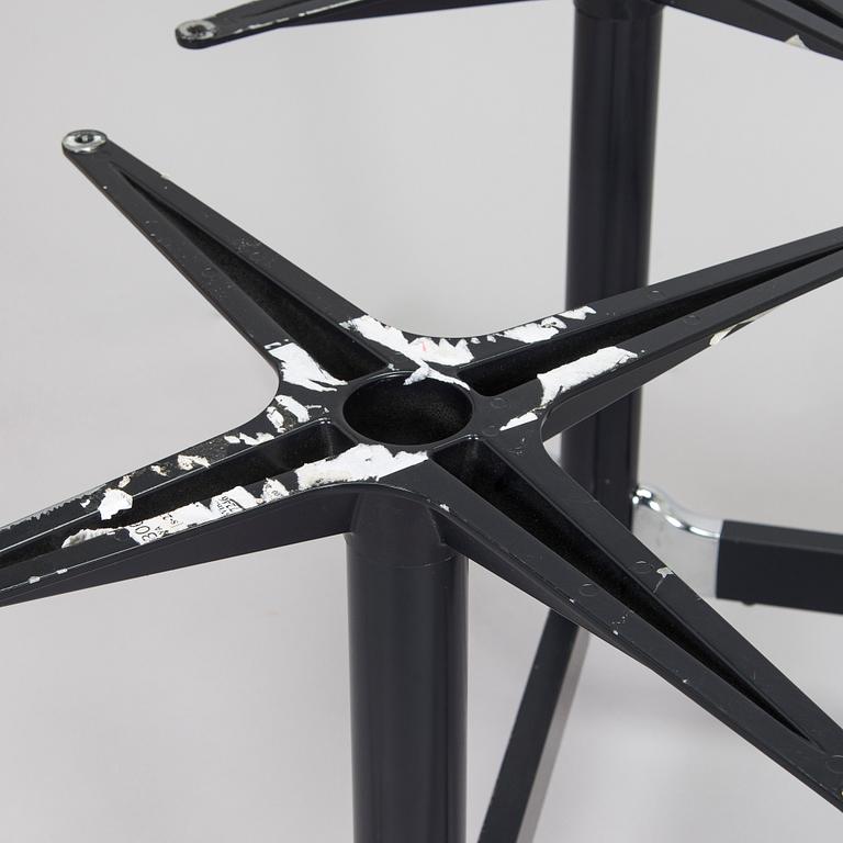 Charles & Ray Eames, konferensbord, "Segmented Table", Vitra 2005.