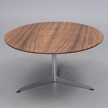 SOFFBORD, Arne Jacobsen för Fritz Hansen.