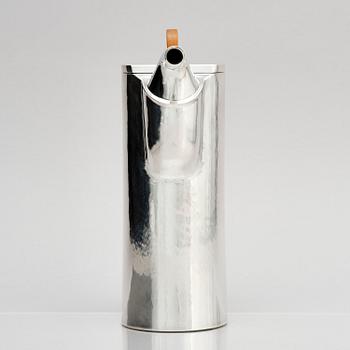 Sigurd Persson, a sterling silver coffee pot, executed by Wolfgang Gessl, Stockholm, Sweden 1975.