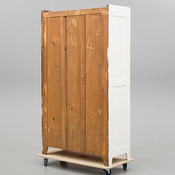 KLÄDSKÅP, 1910-/20-tal.