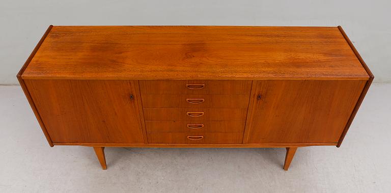SIDEBOARD, 1900-talets andra hälft.