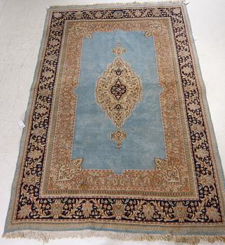 MATTA. Orientalisk. Ca 292 x 182.