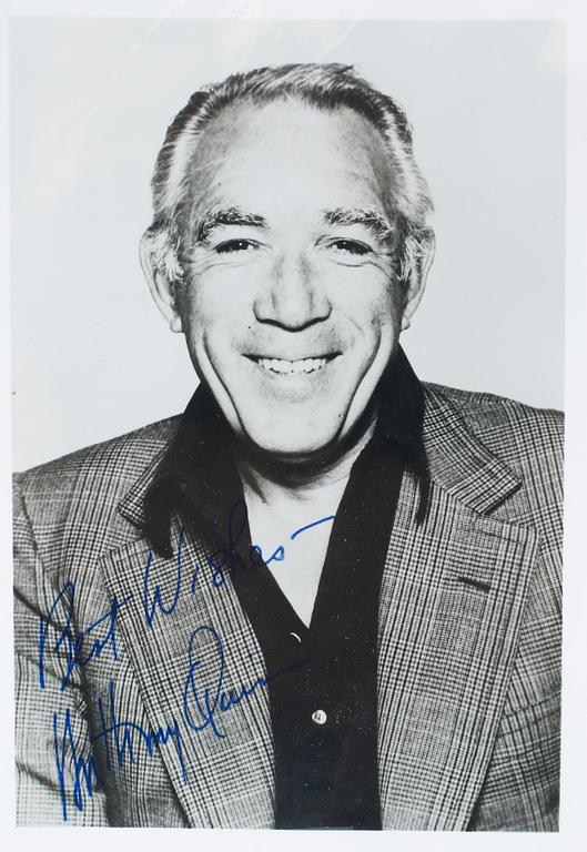 PARTI AUTOGRAFER, 2 pärmar, bla Stellan Skarsgård, Anthony Quinn, Jane Fonda, Gene Kelly, Marlene Dietrich, Jane Fonda.