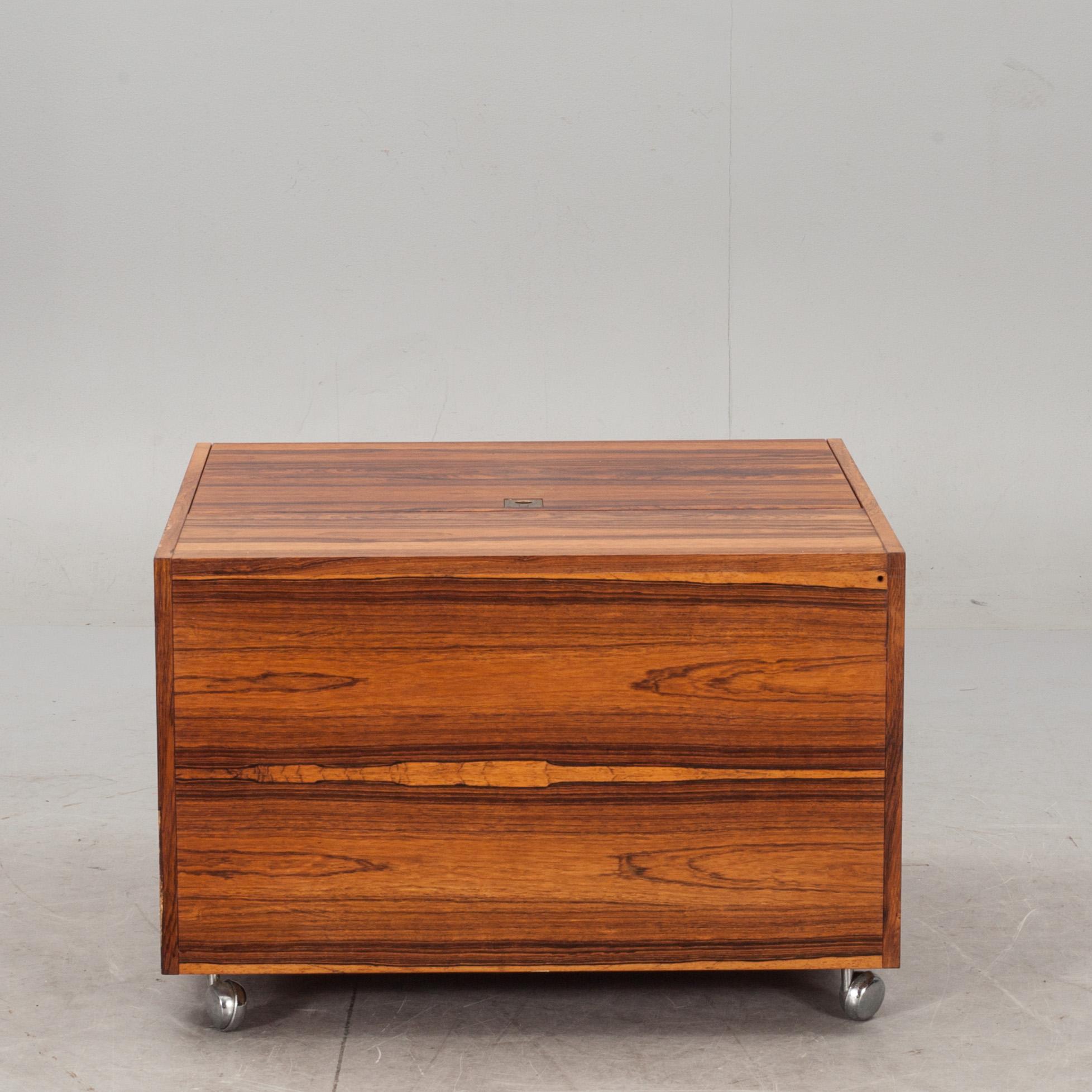 BARSKÅP, Verner Panton, Studioline.