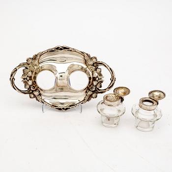 Skrivställ nyrokoko daterat 1877 silver.