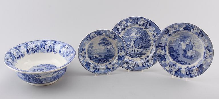 SERVISPORSLIN, 19 snarlika delar, flintgods, Rörstrand, 1800-talets mitt.