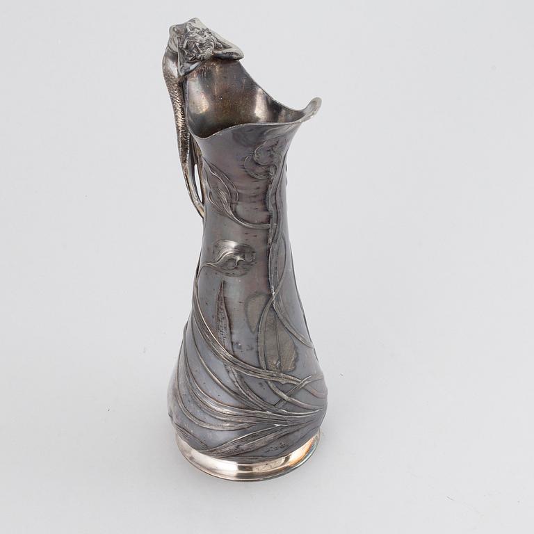 WÜRTTEMBERGISCHE METALLWARENFABRIK, kanna, jugend, försilvrad metall, Tyskland, 1900-talets början.