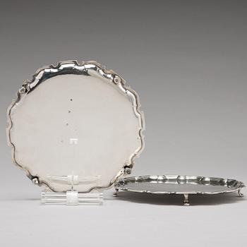 A pair of Scottish 18th century silver salver, mark of James Ker, Edinburgh 1739-1740.