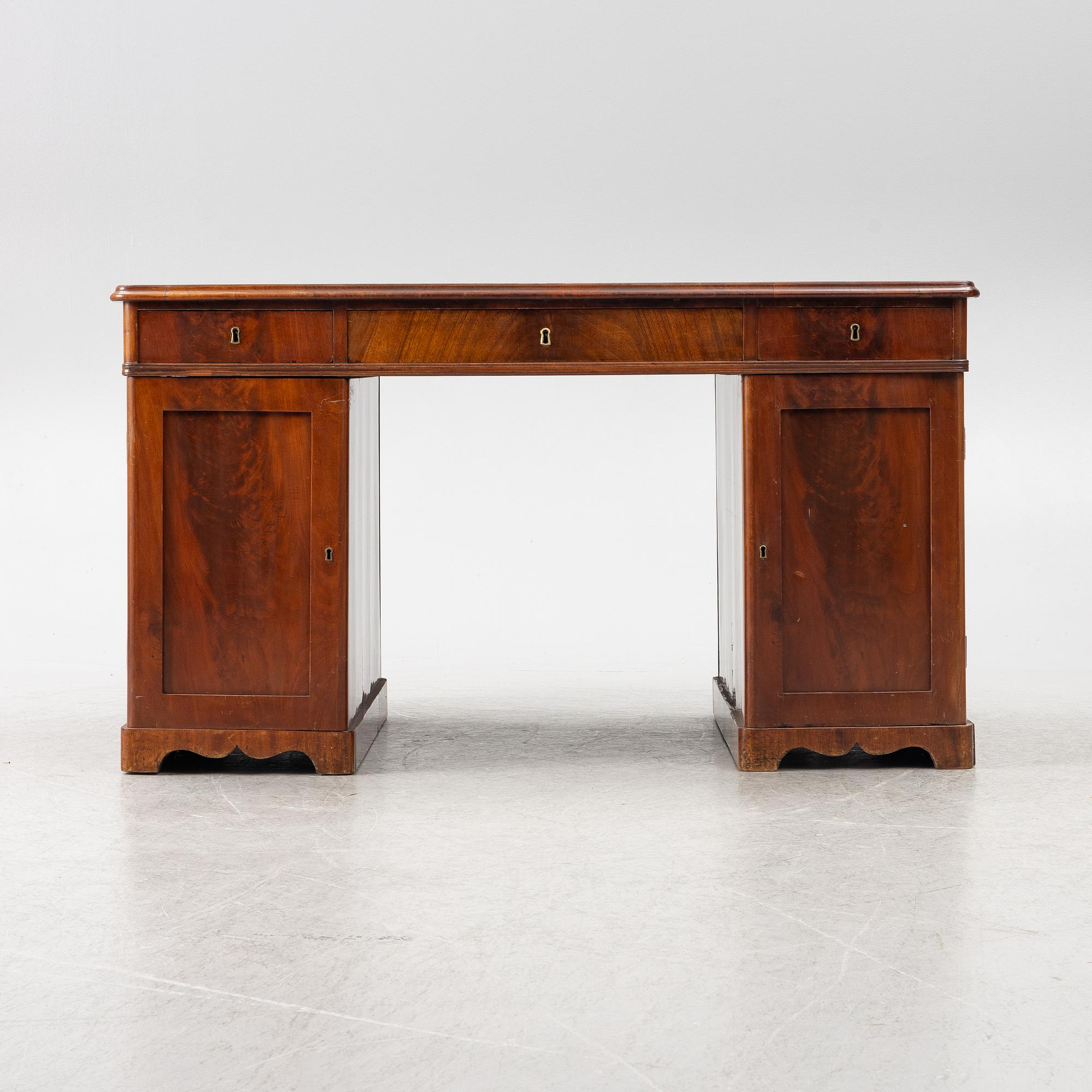 August Saul, skrivbord, Stockholm, 1800-tal.