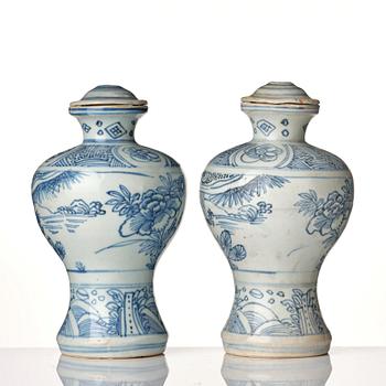 A pair of blue and white Meiping vases, late Ming dynasty (1368-1644).