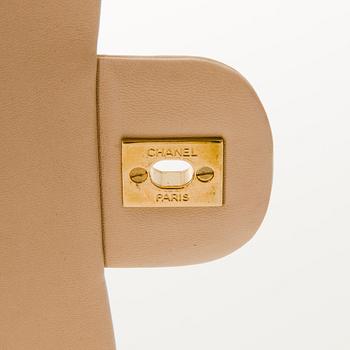 CHANEL, "Double Flap bag", LAUKKU.