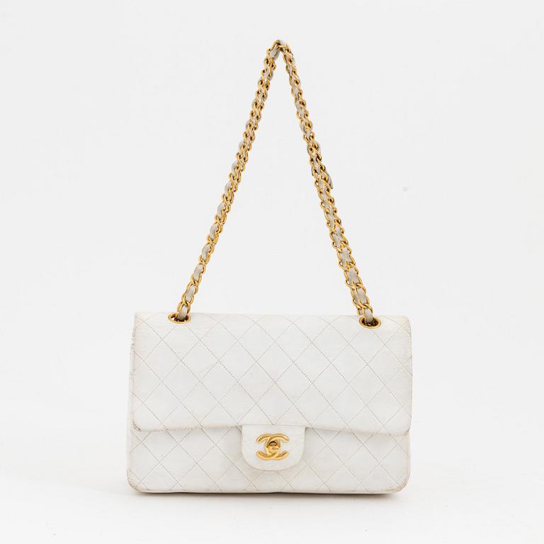 Chanel, väska, "Classic medium Double Flap Bag", år 1996.