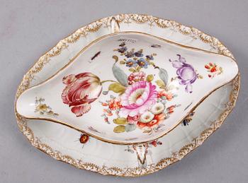 SÅSSKÅL, porslin, rokokostil, Berlin, omkring 1900.