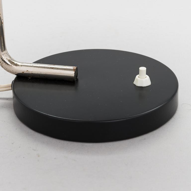 Paavo Tynell, a 1930's '5310' table lamp for Taito.