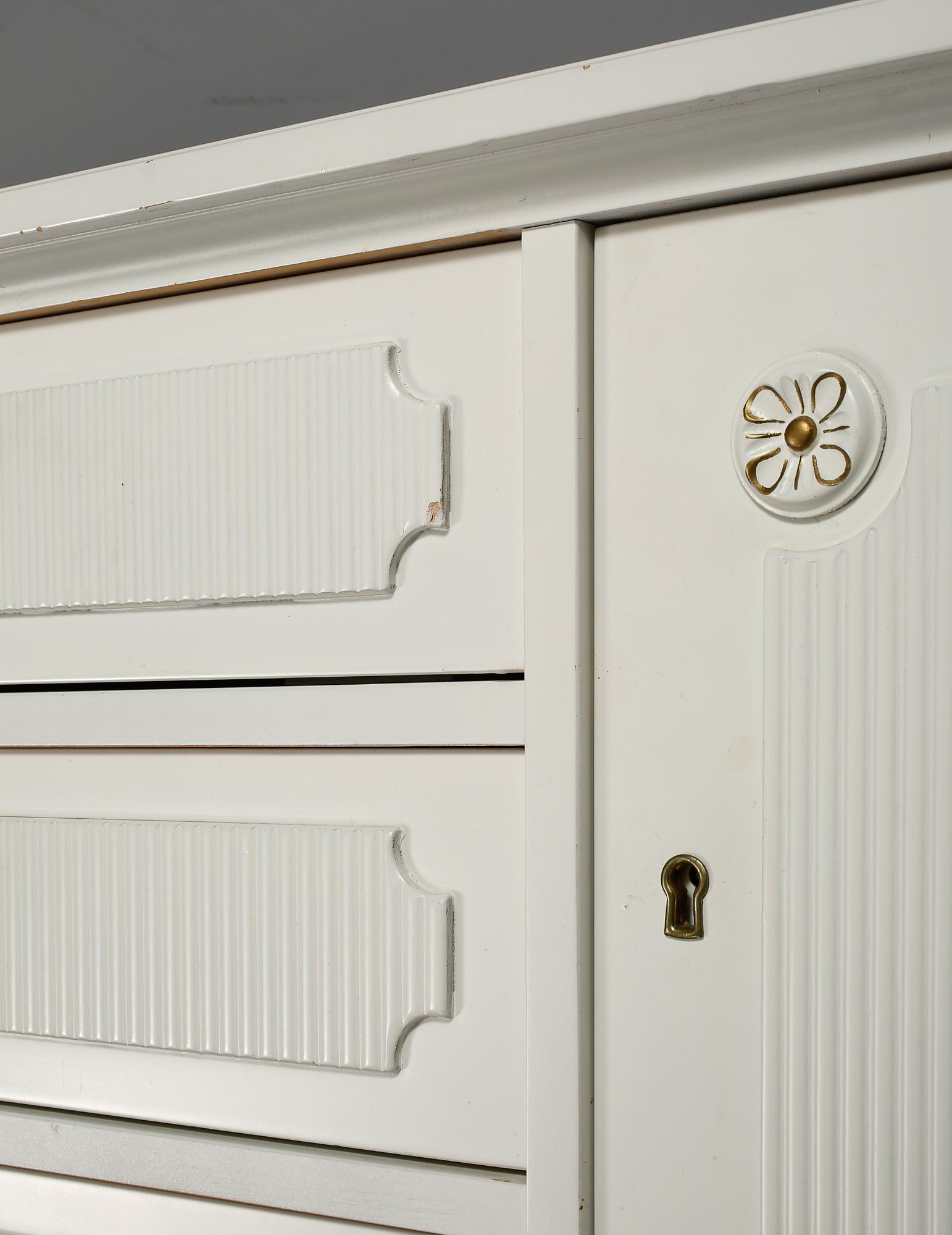 SIDEBOARD, gustaviansk stil, 1900-talets andra hälft.
