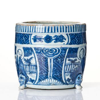 A blue and white tripod censer, Ming dynasty, Wanli (1572-1620).