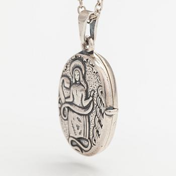 Germund Paaer, A sterling silver necklace "Pohjola's maiden/Madonna pendant". Kalevala Koru, Helsinki 2009.