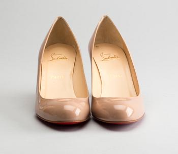 SKOR, Christian Louboutin.