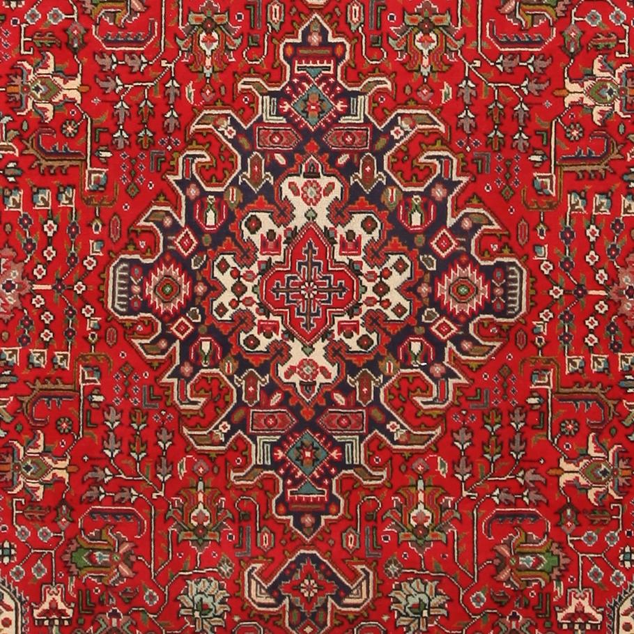 MATTA, Täbriz, ca 285 x 205 cm.