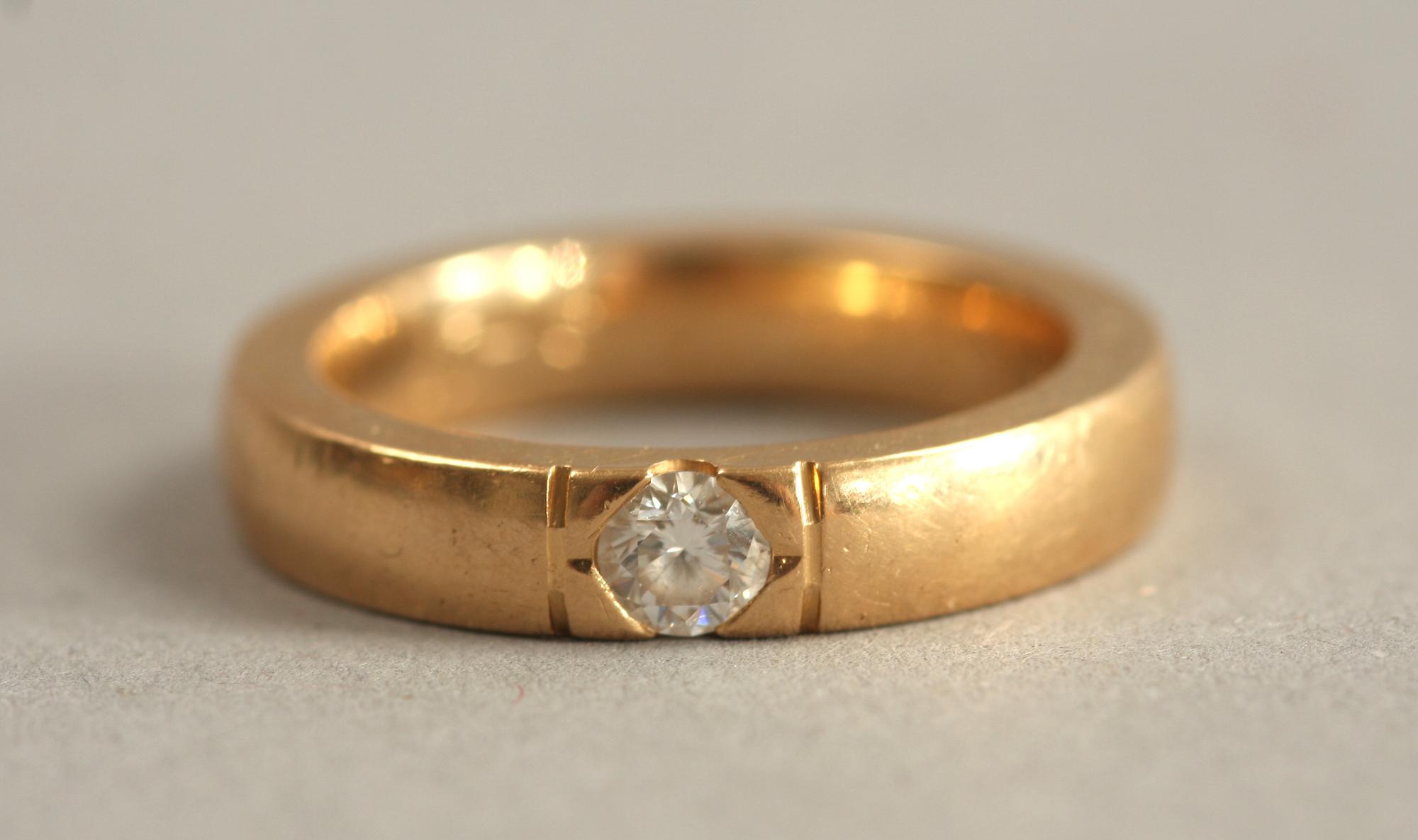 RING, 18K guld med briljant ca 0,22 ct.