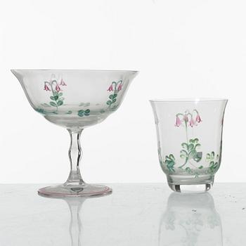 Eva Englund, a 27-piece 'Linnea' glass service, Orrefors.