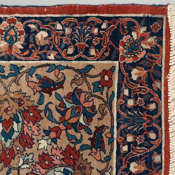 A CARPET, an antique Esfahan, ca 480,5 x 350 cm.