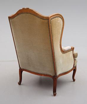 BERGERE, valnöt, rokokostil, 1900-talets andra hälft.
