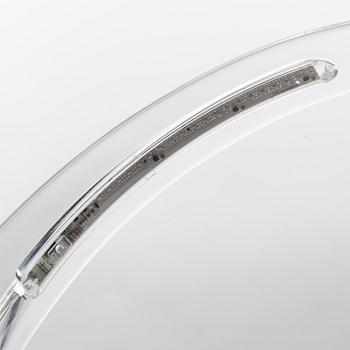 Bordslampor, 2 st, bricka samt väggklocka, Kartell, Italien.