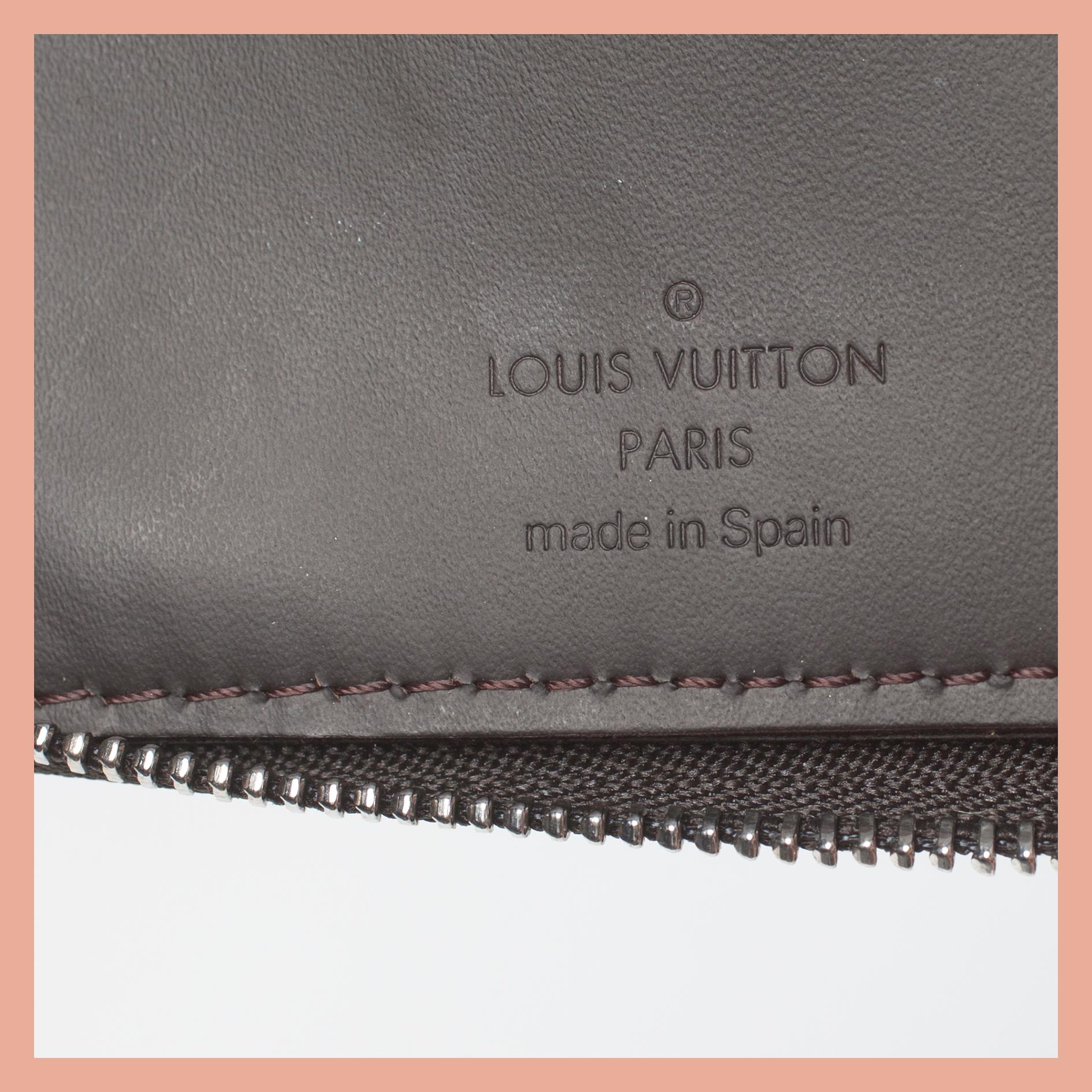 PLÅNBOK,  Louis Vuitton.