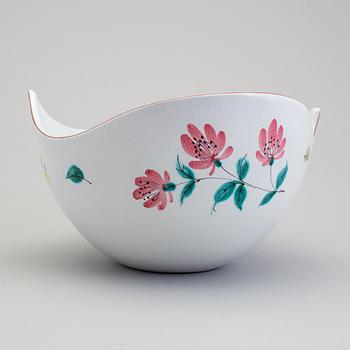 STIG LINDBERG, a faience bowl, Gustavsberg 1940s.